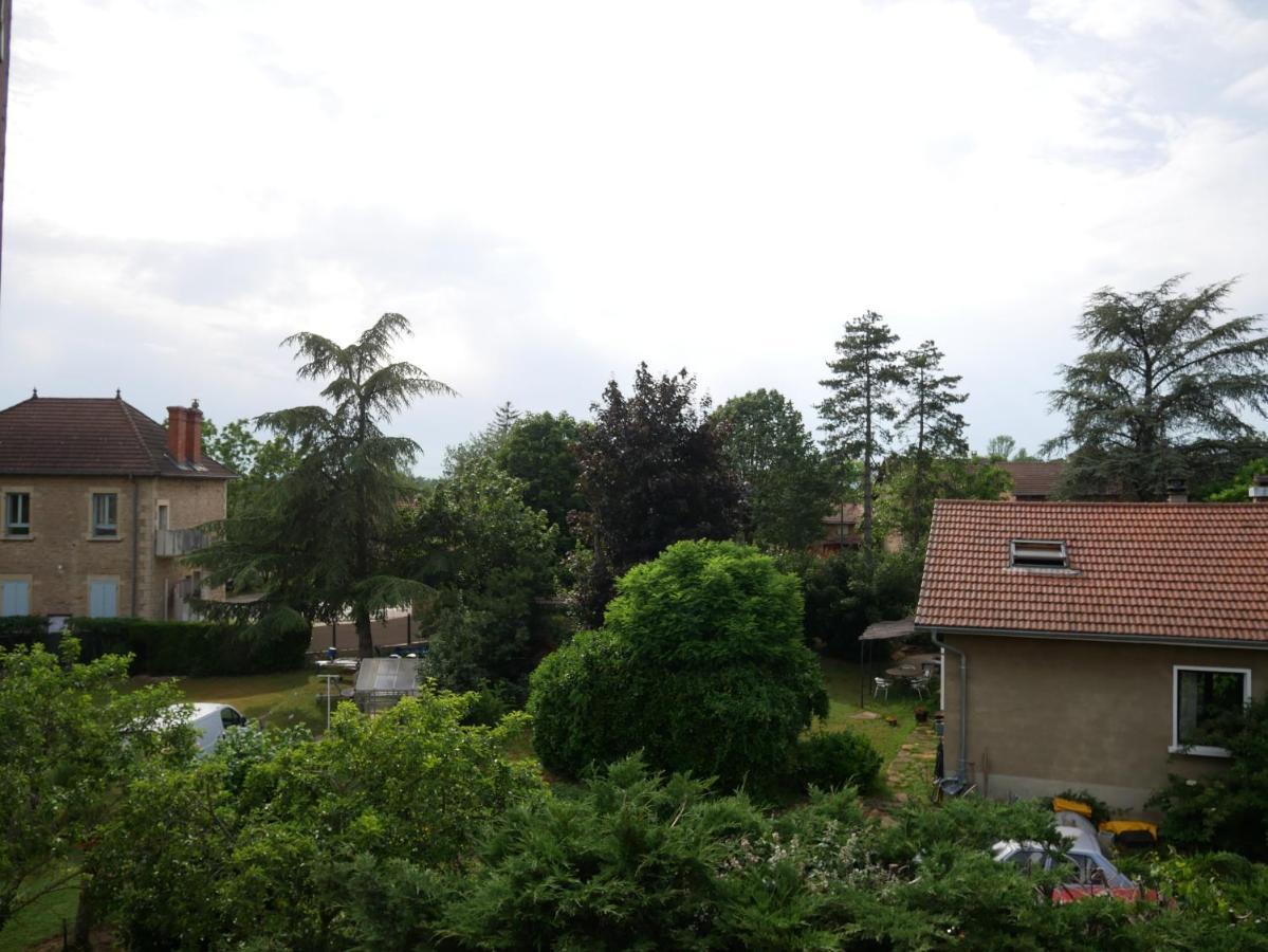Gite Du Lavoir Leyrieu Exteriör bild