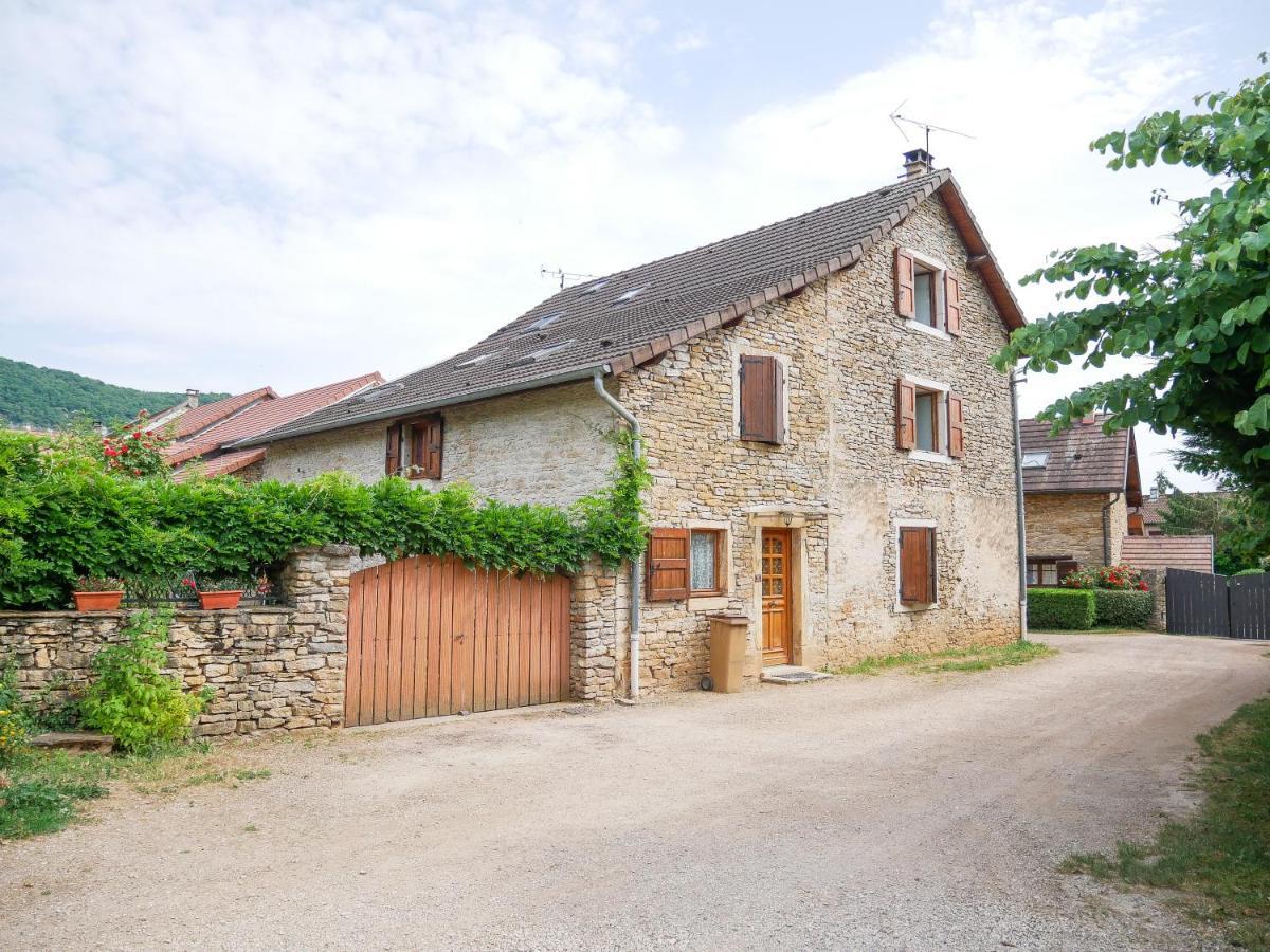 Gite Du Lavoir Leyrieu Exteriör bild